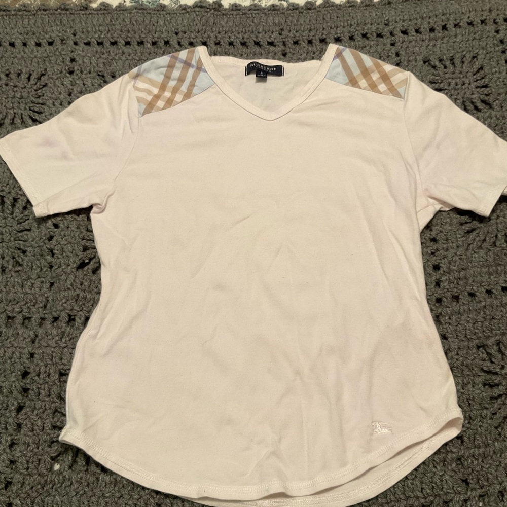 Burberry T-shirt. Detailed Classic Burberry Check Shoulder  size small